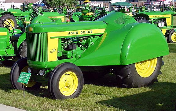 John Deere 620 Orchard